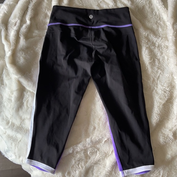 Lululemon Capri - Picture 2 of 3
